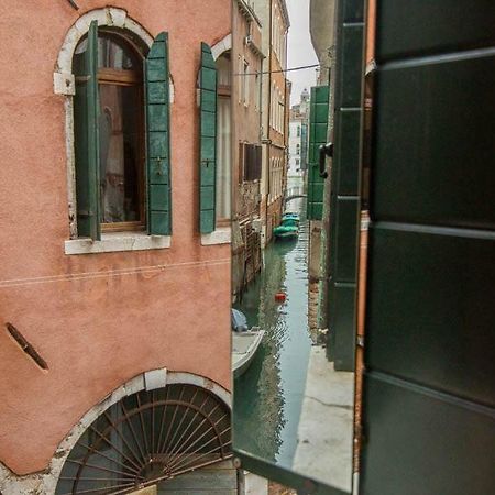 Between The Channels, In San Marco Venise Extérieur photo